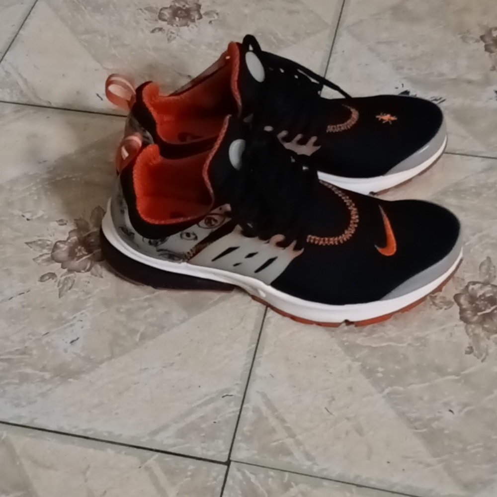 Nike perstro